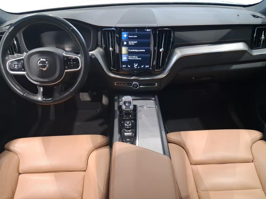 VOLVO XC60 2020