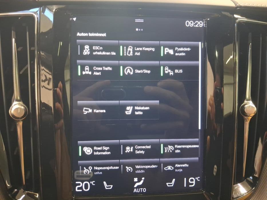 VOLVO XC60 2020