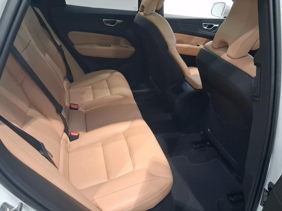 VOLVO XC60 2020