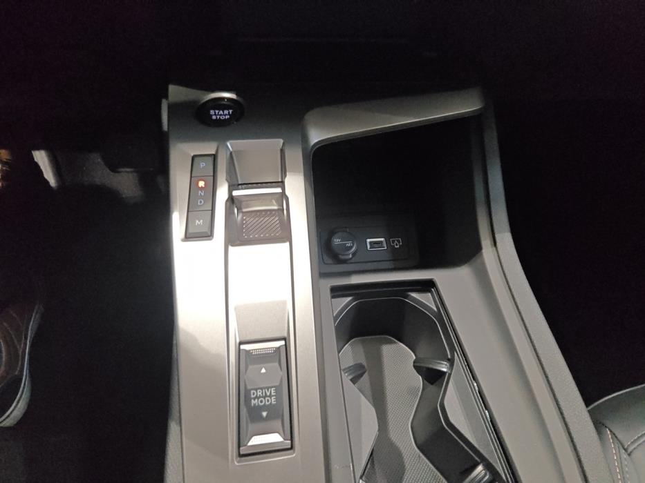 PEUGEOT 408 2026