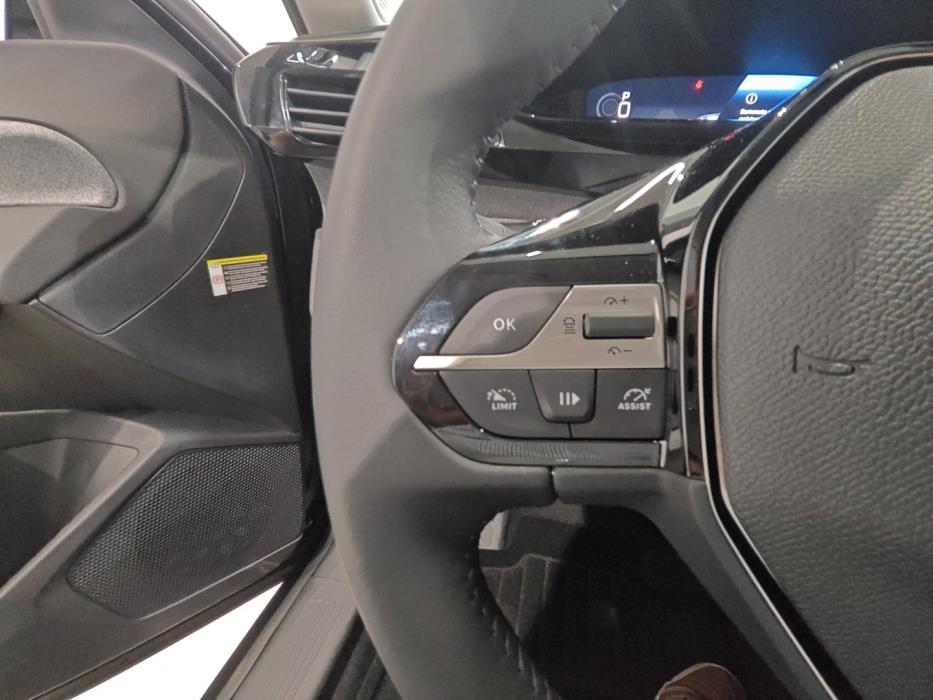 PEUGEOT 408 2026
