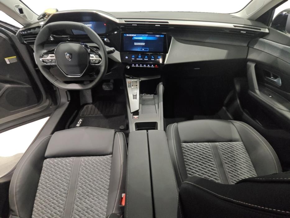 PEUGEOT 408 2026