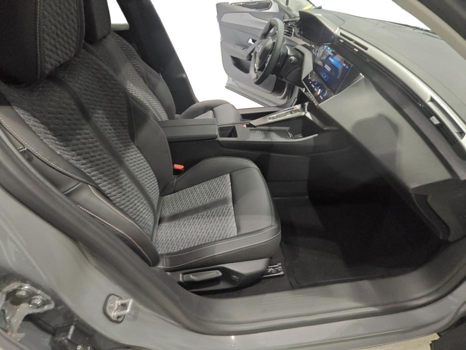 PEUGEOT 408 2026