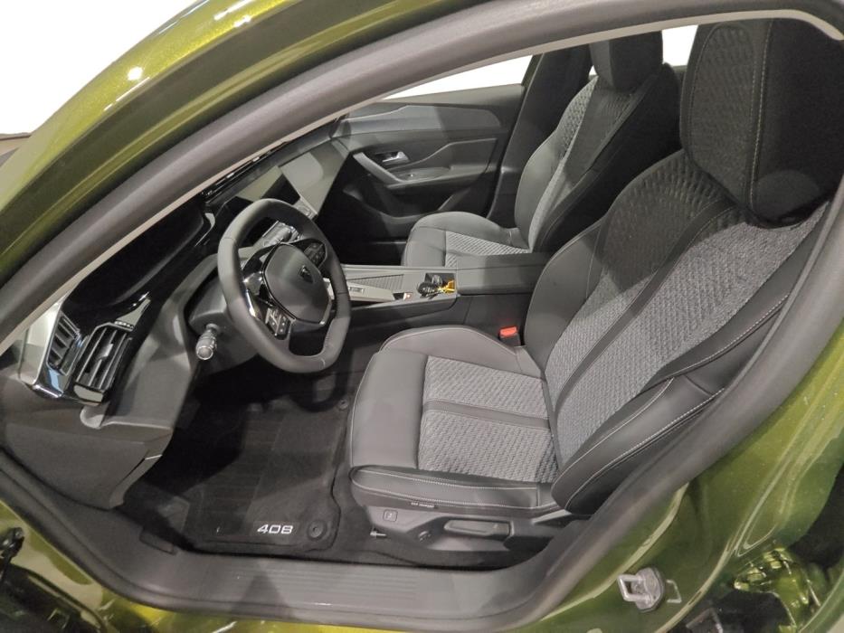 PEUGEOT 408 2026