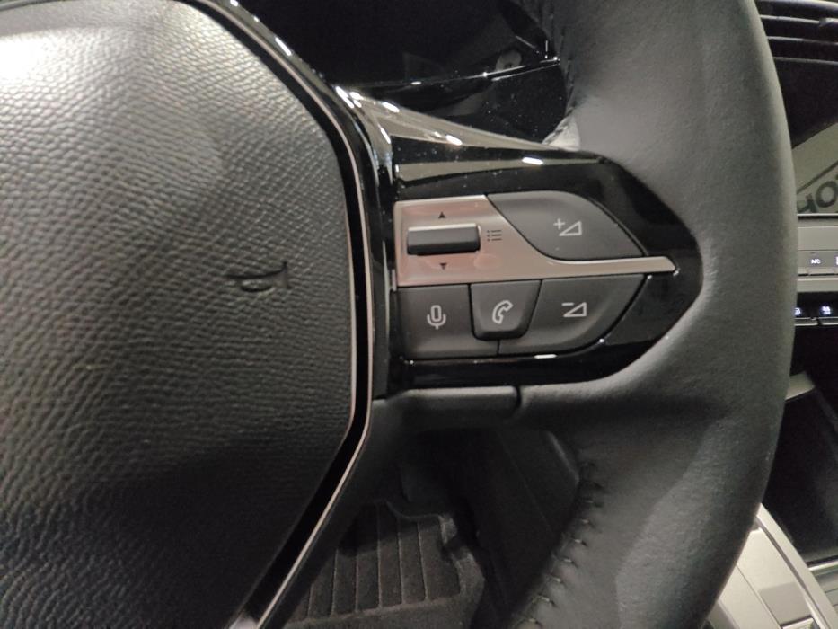 PEUGEOT 408 2026