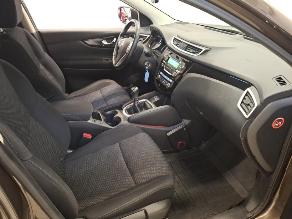 NISSAN Qashqai 2016