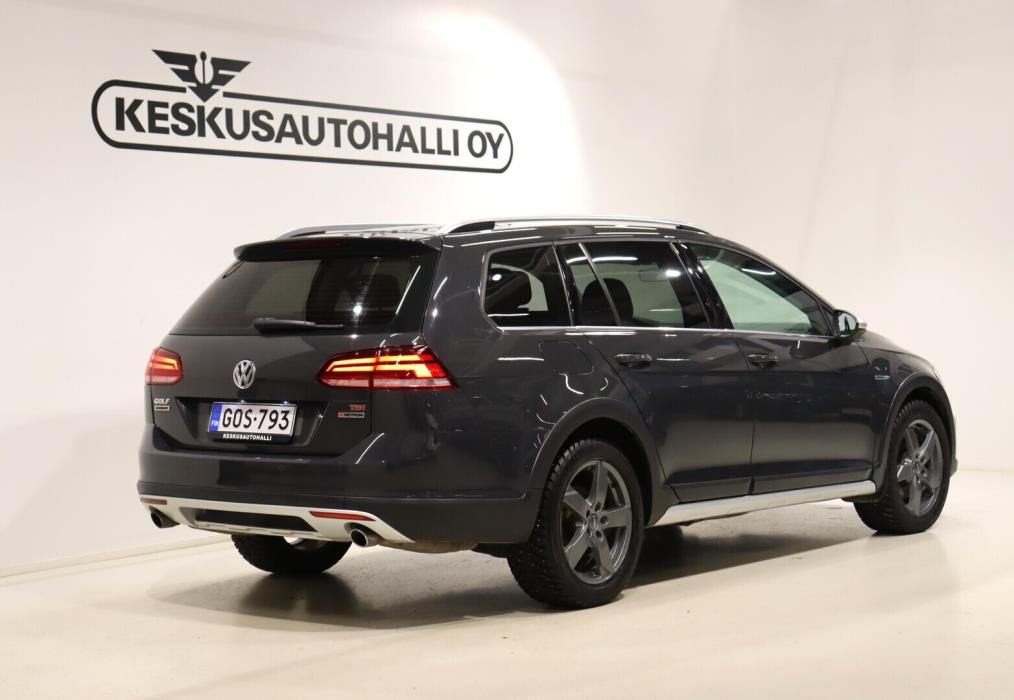 VOLKSWAGEN Golf 2018