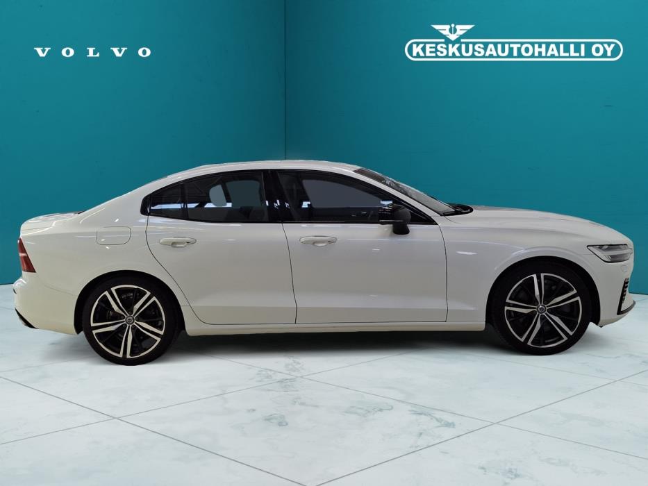 VOLVO S60 2022