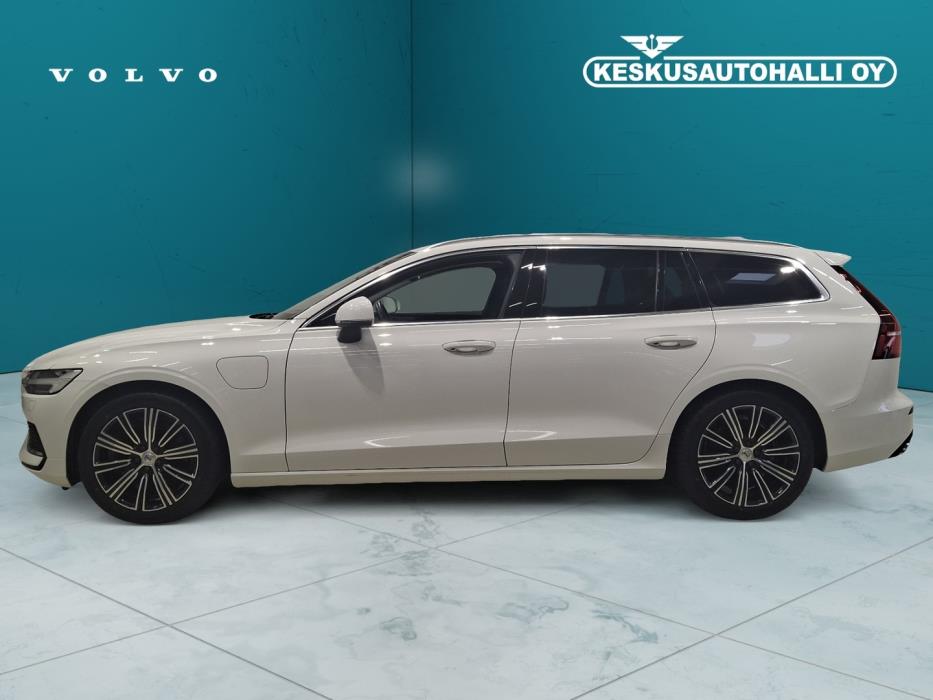 VOLVO V60 2022