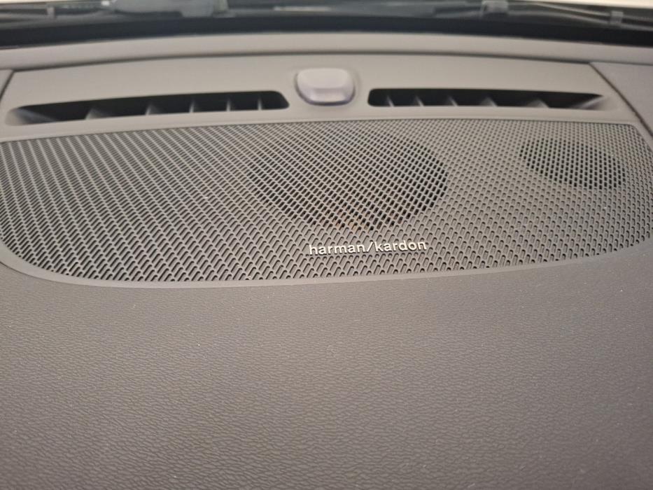 VOLVO XC40 2021