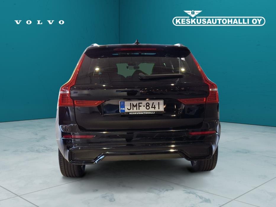 VOLVO XC60 2022