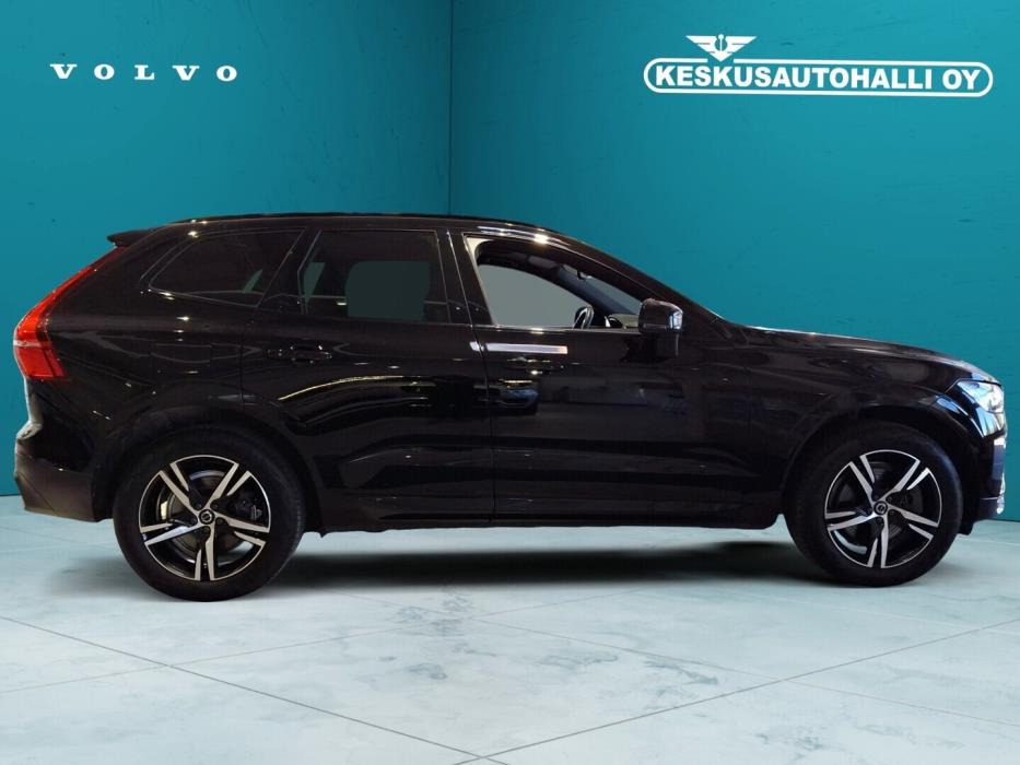 VOLVO XC60 2022