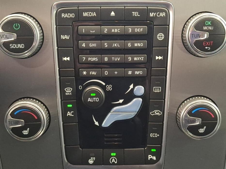 VOLVO V60 2018