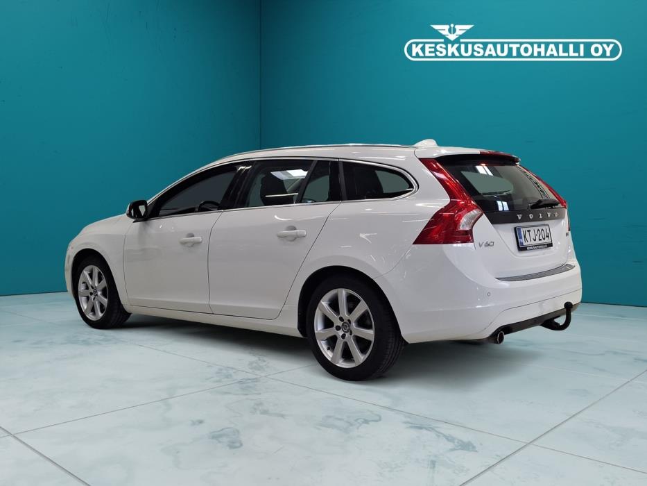 VOLVO V60 2018