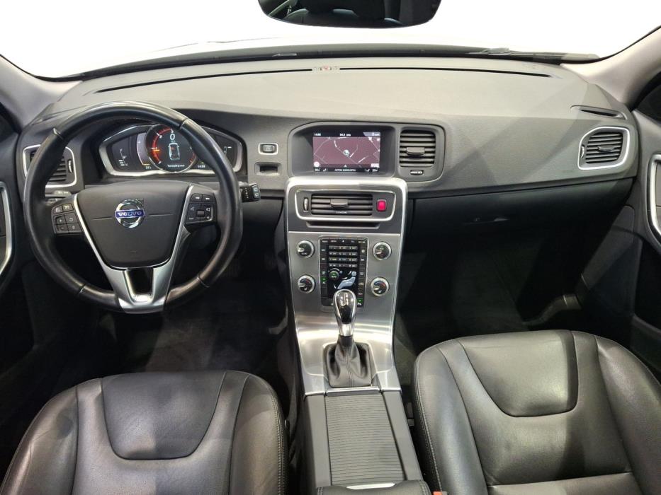 VOLVO V60 2018
