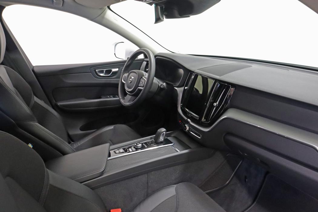VOLVO XC60 2021