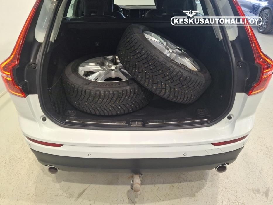 VOLVO XC60 2021