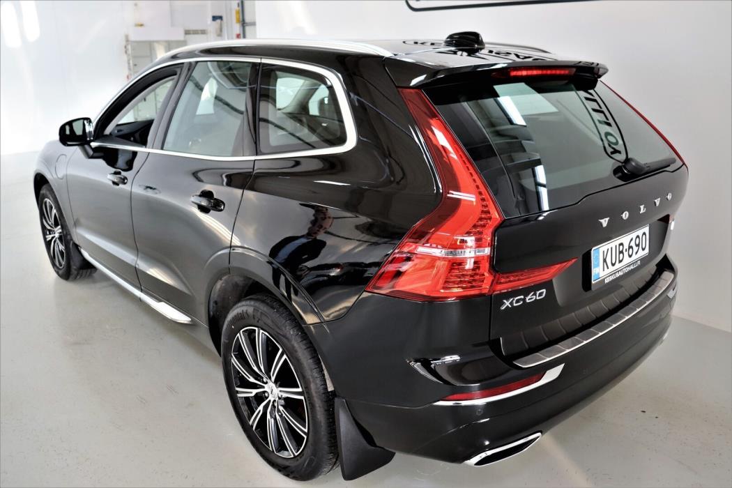 VOLVO XC60 2021