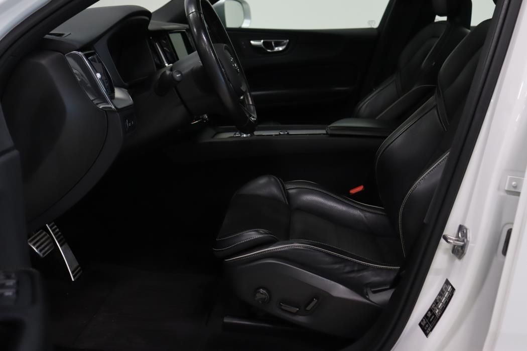 VOLVO XC60 2018
