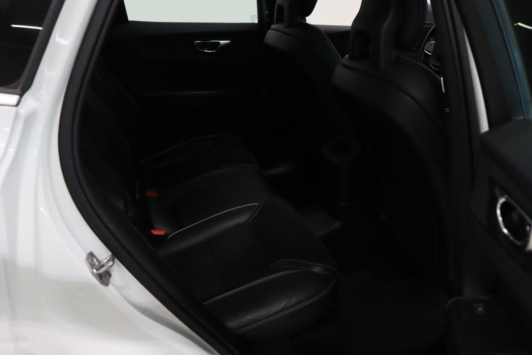 VOLVO XC60 2018