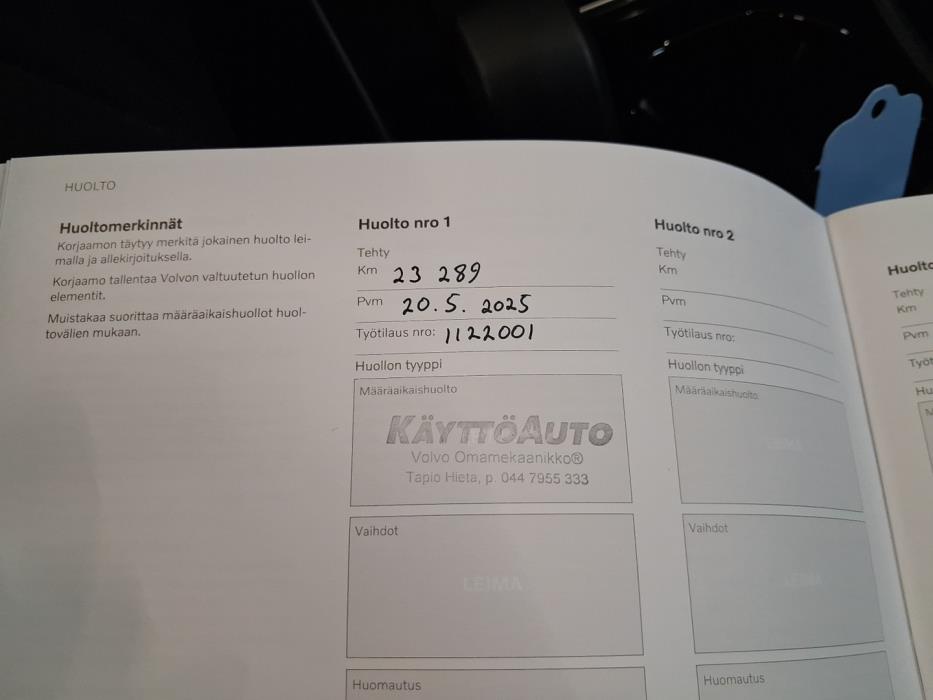 VOLVO XC40 2023