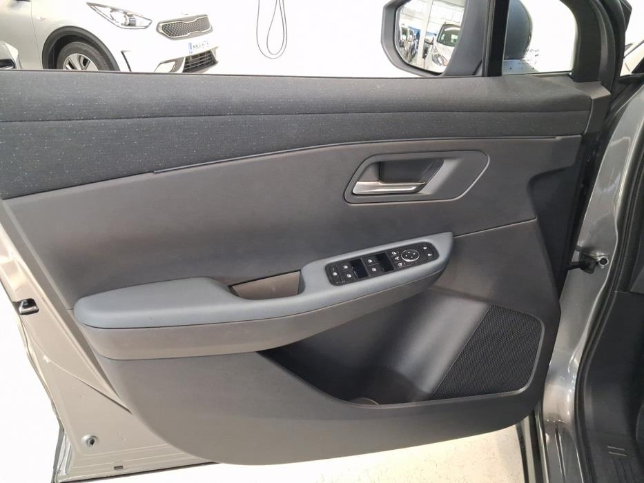 NISSAN Leaf 2026