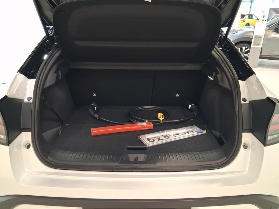 NISSAN Leaf 2026