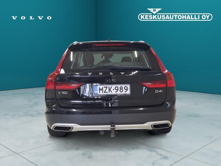 VOLVO V90 Cross Country 2019
