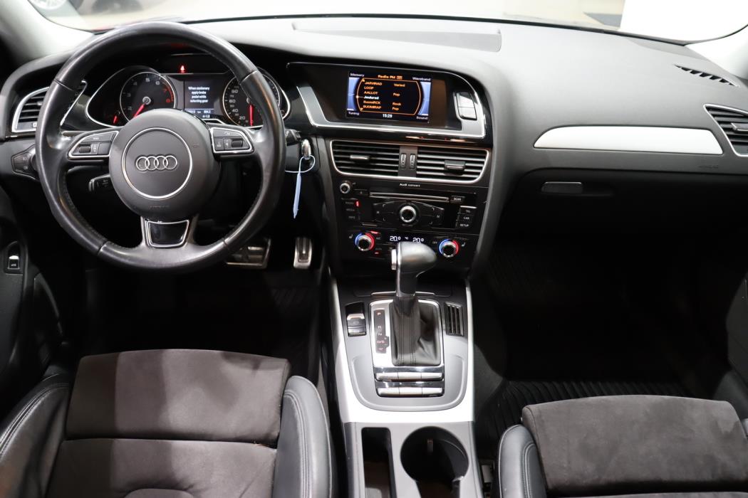 AUDI A4 2015