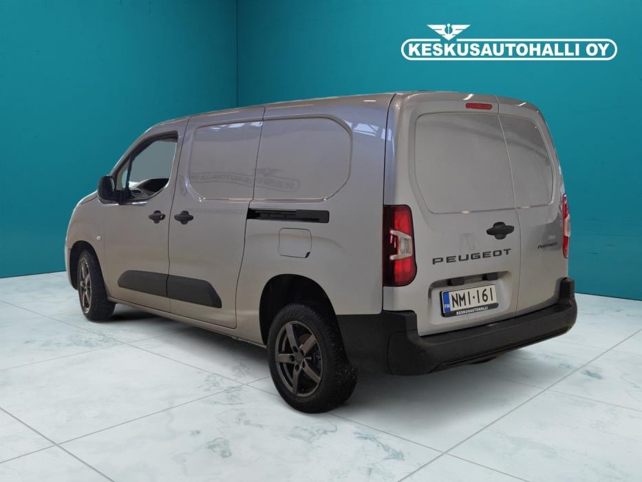 PEUGEOT Partner 2025