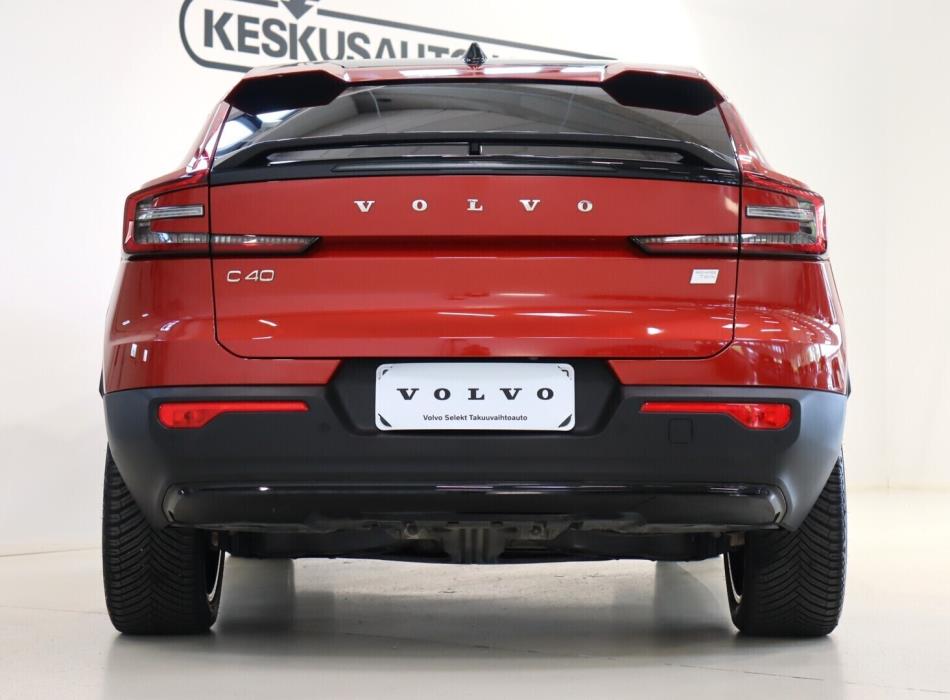 VOLVO C40 2024