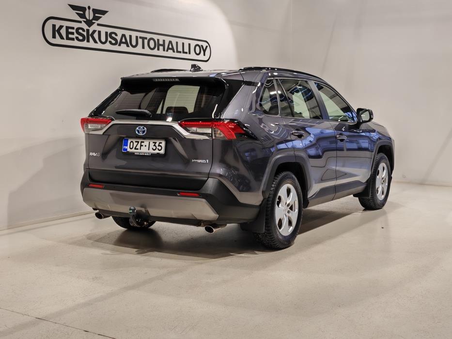 TOYOTA RAV4 2021