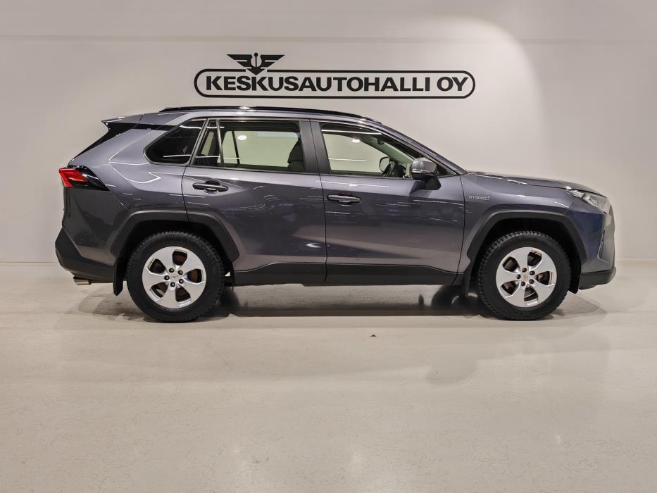 TOYOTA RAV4 2021