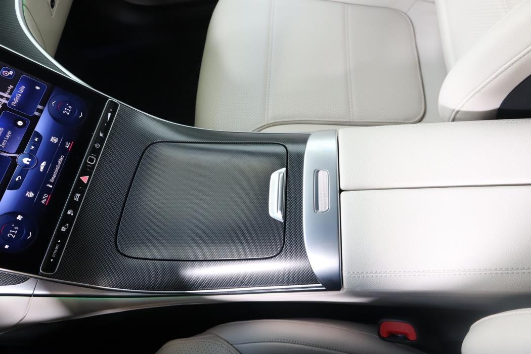 MERCEDES-BENZ C 2023