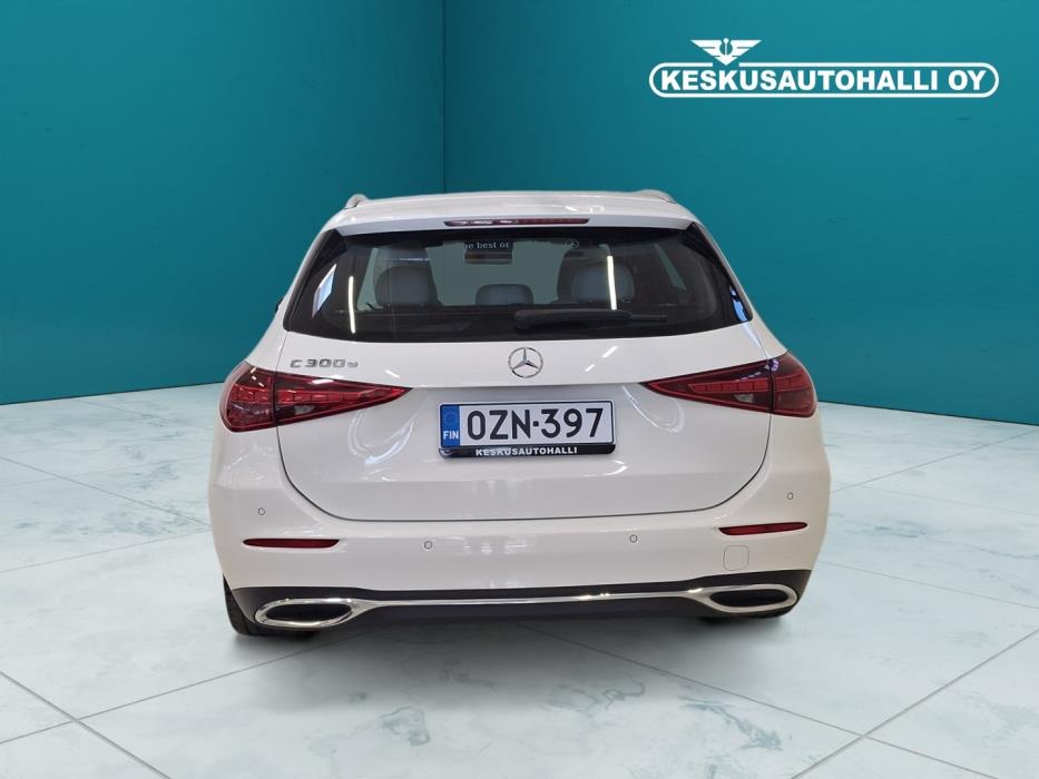 MERCEDES-BENZ C 2023