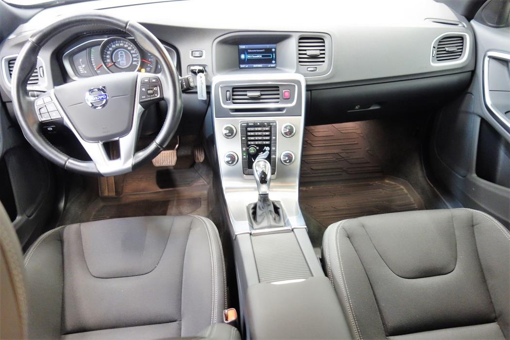 VOLVO V60 2014