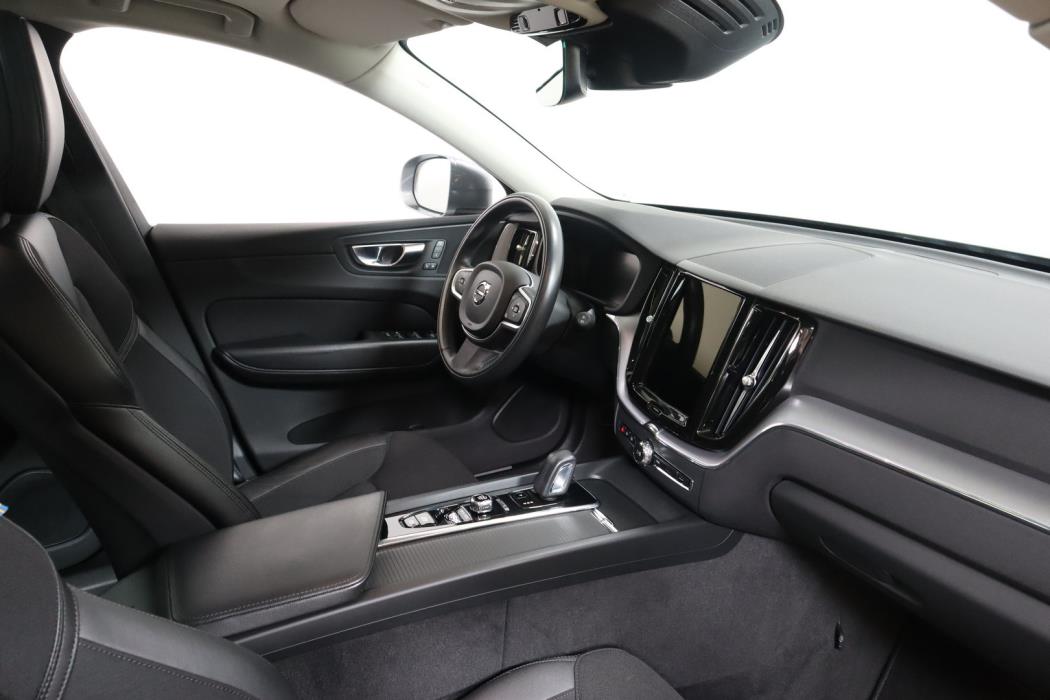 VOLVO XC60 2021