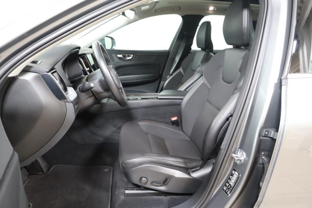 VOLVO XC60 2021