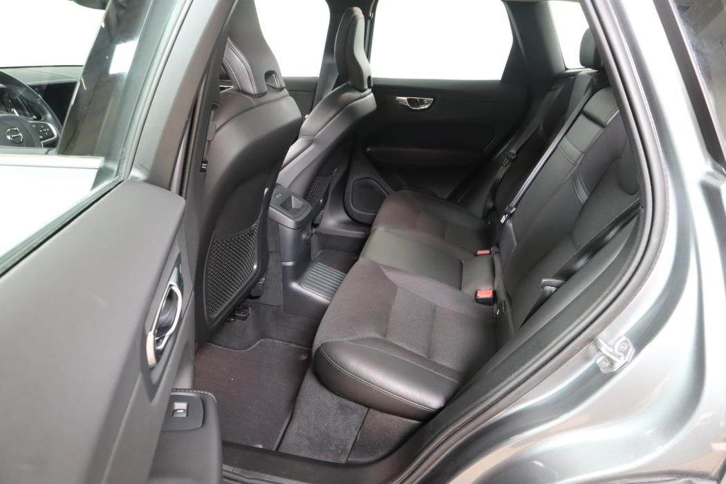 VOLVO XC60 2021