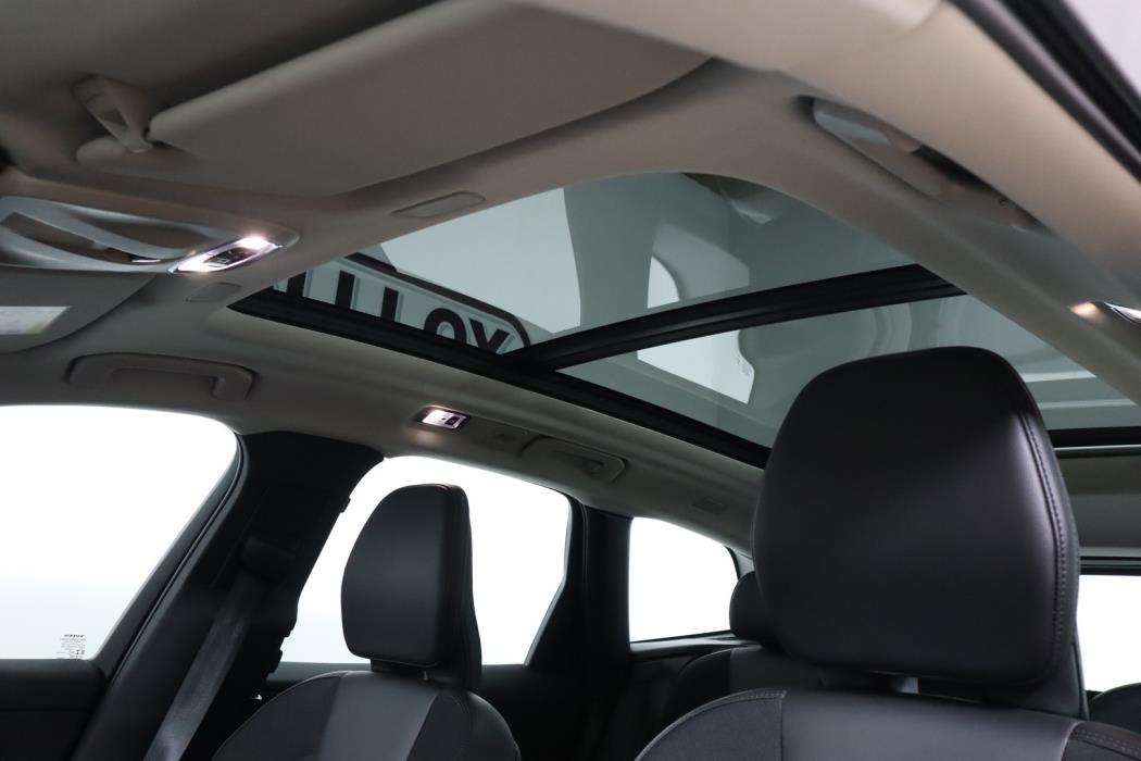 VOLVO XC60 2021