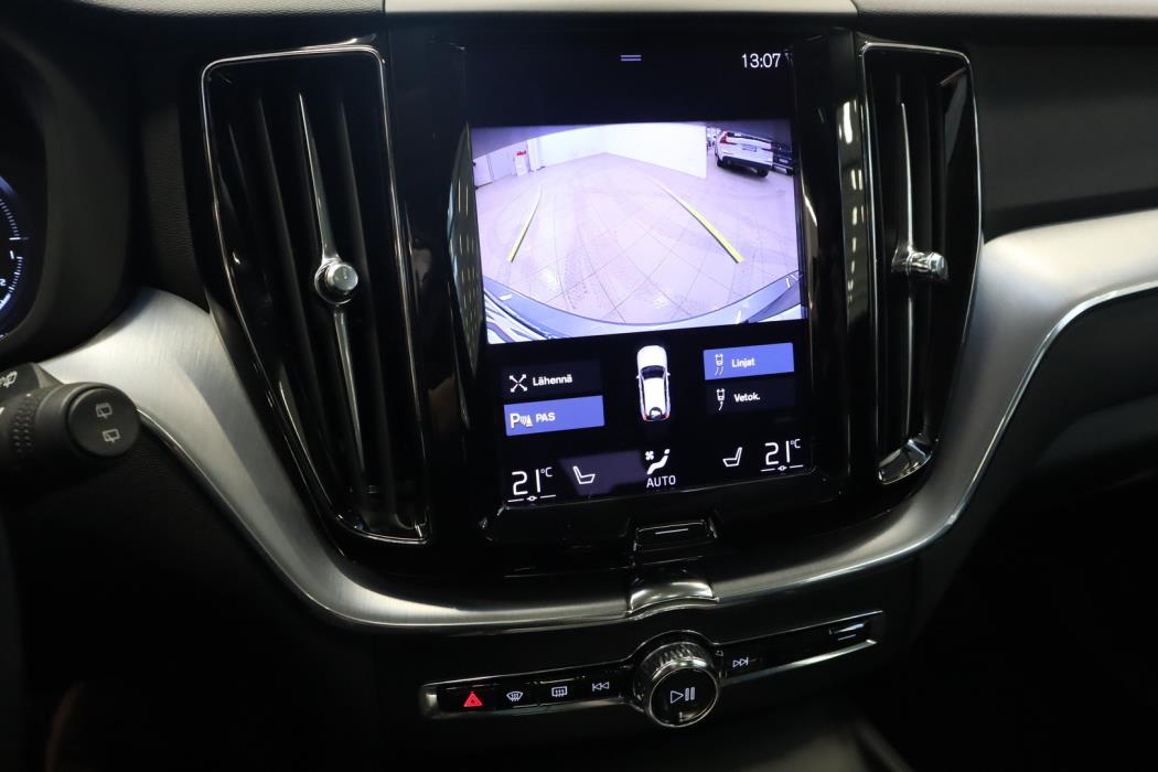 VOLVO XC60 2021