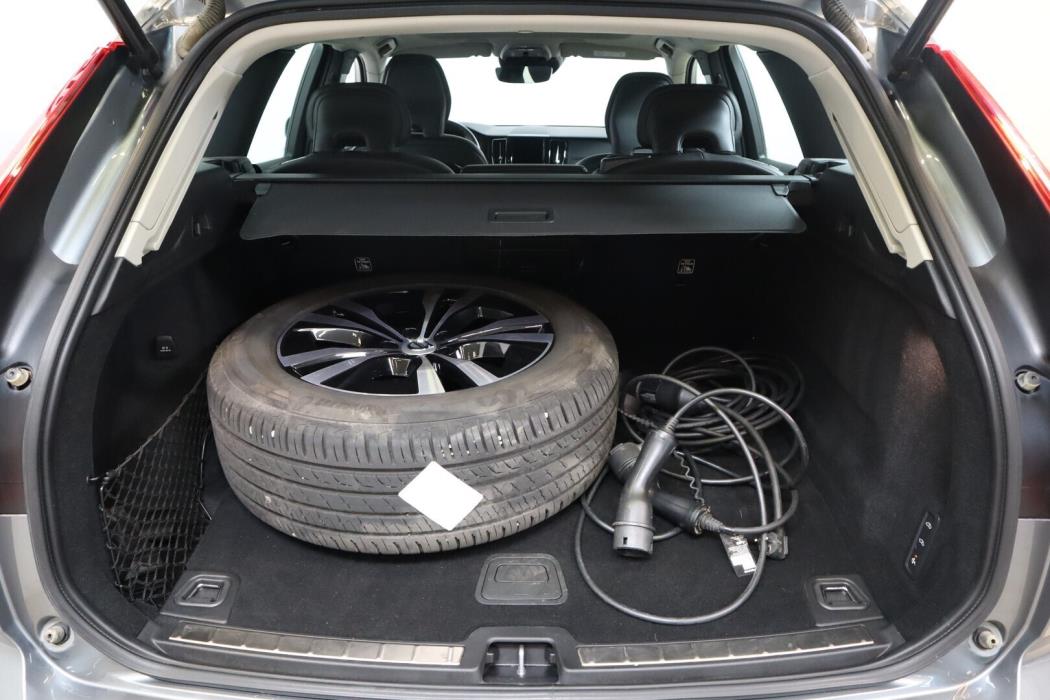 VOLVO XC60 2021