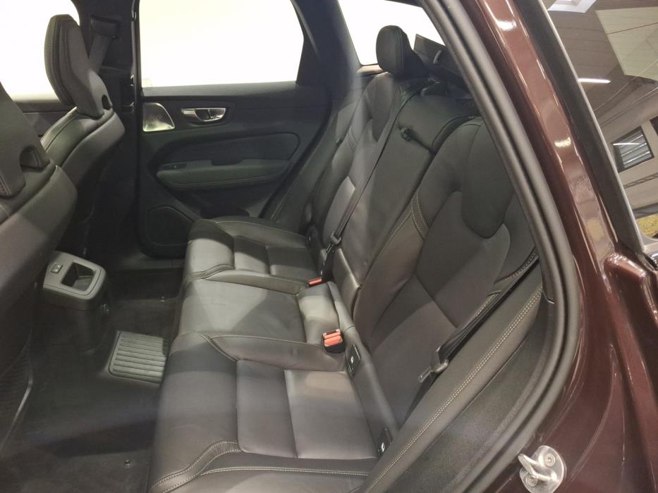 VOLVO XC60 2026