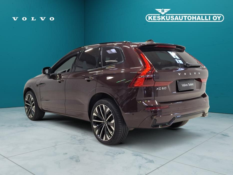 VOLVO XC60 2026