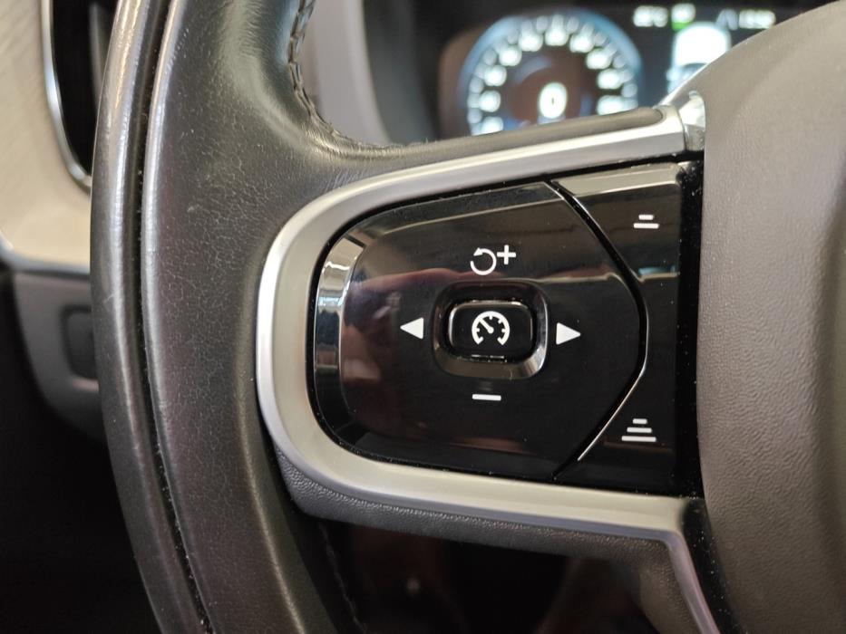 VOLVO XC60 2020