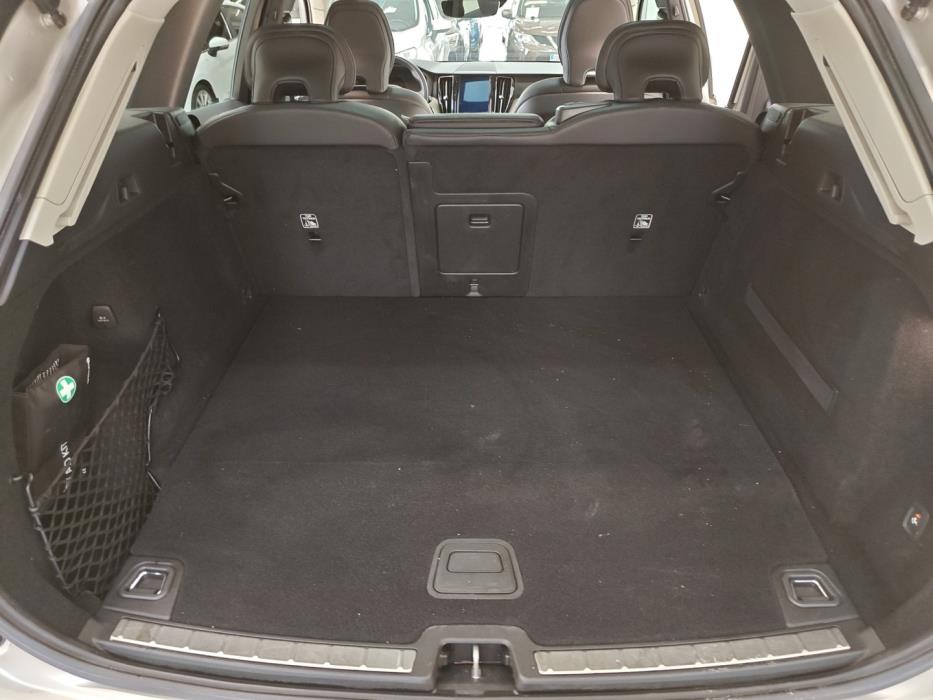 VOLVO XC60 2020