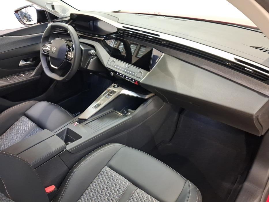 PEUGEOT 408 2026