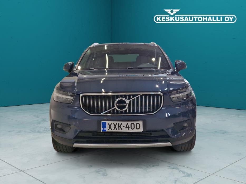 VOLVO XC40 2021