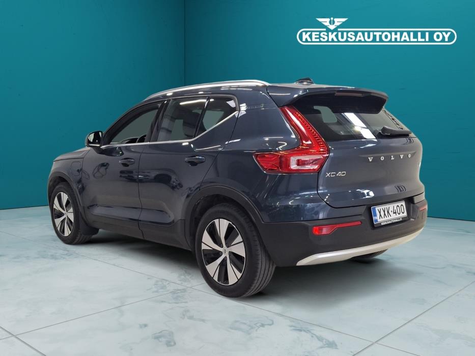 VOLVO XC40 2021