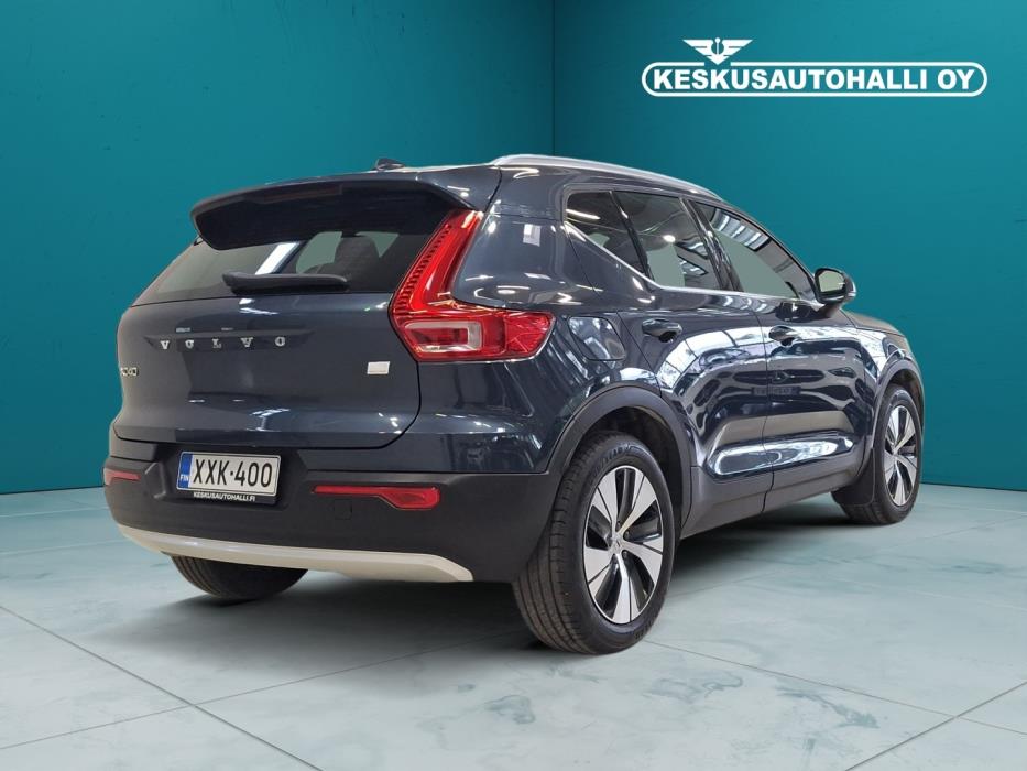 VOLVO XC40 2021